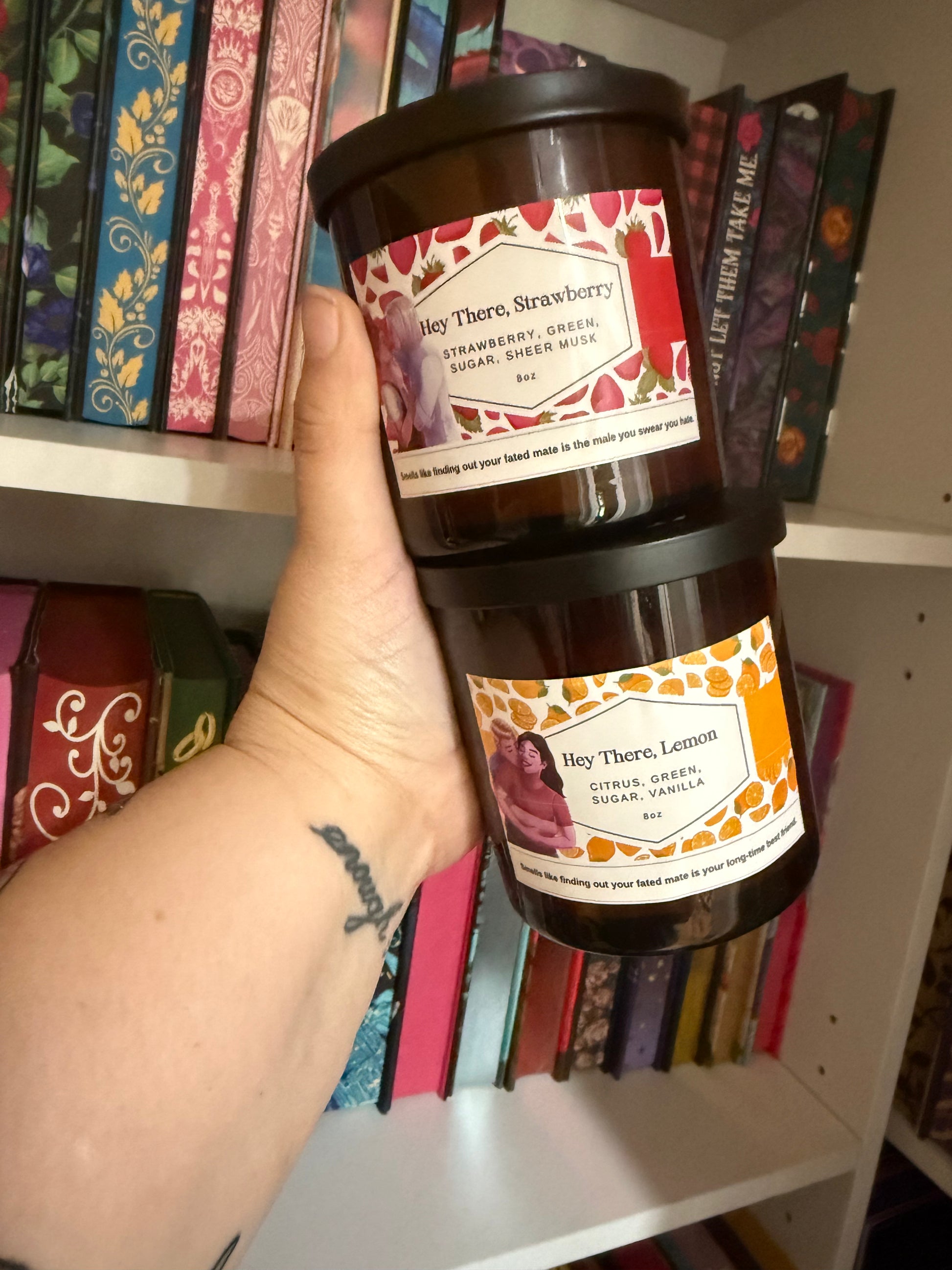 HUNT - Hey There, Strawberry 8oz Candle