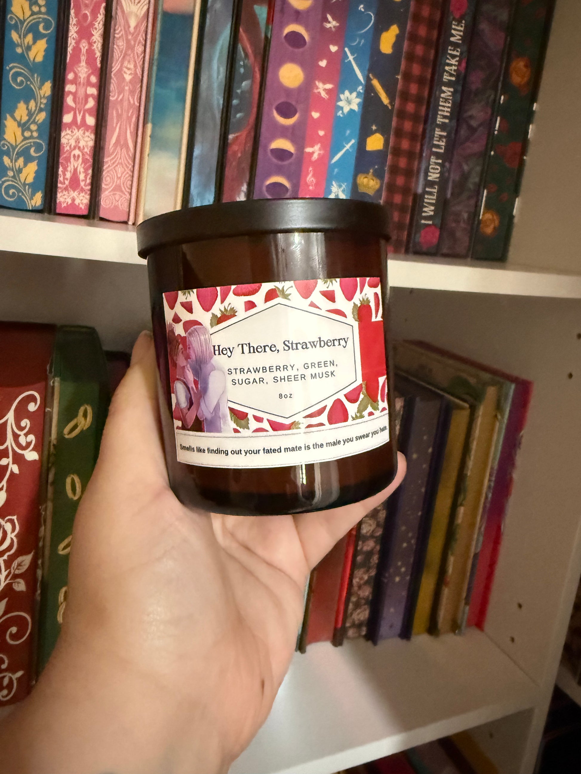 HUNT - Hey There, Strawberry 8oz Candle