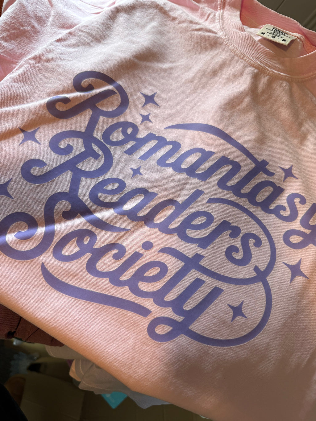 Romantasy Readers Society T-Shirt